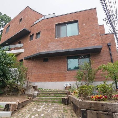 Guesthouse The Kims โซล ภายนอก รูปภาพ