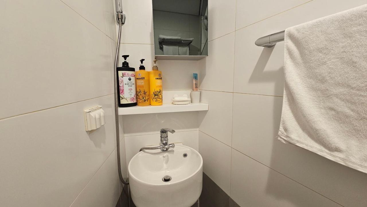 Guesthouse The Kims โซล ภายนอก รูปภาพ