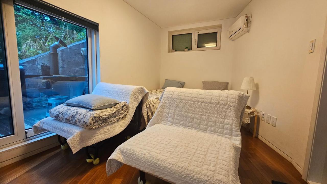 Guesthouse The Kims โซล ภายนอก รูปภาพ