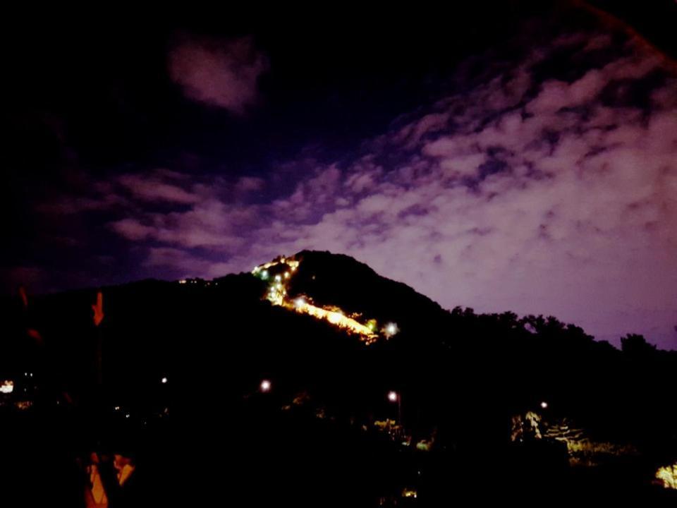 Guesthouse The Kims โซล ภายนอก รูปภาพ