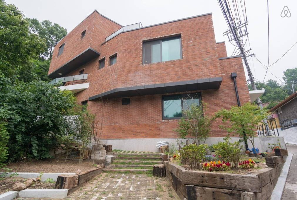 Guesthouse The Kims โซล ภายนอก รูปภาพ