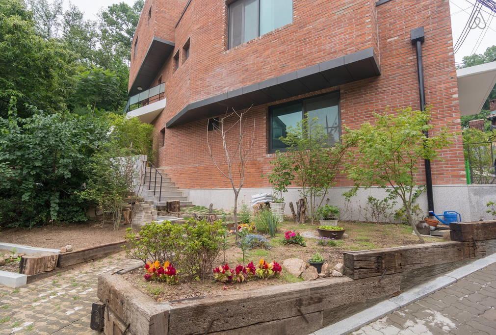 Guesthouse The Kims โซล ภายนอก รูปภาพ